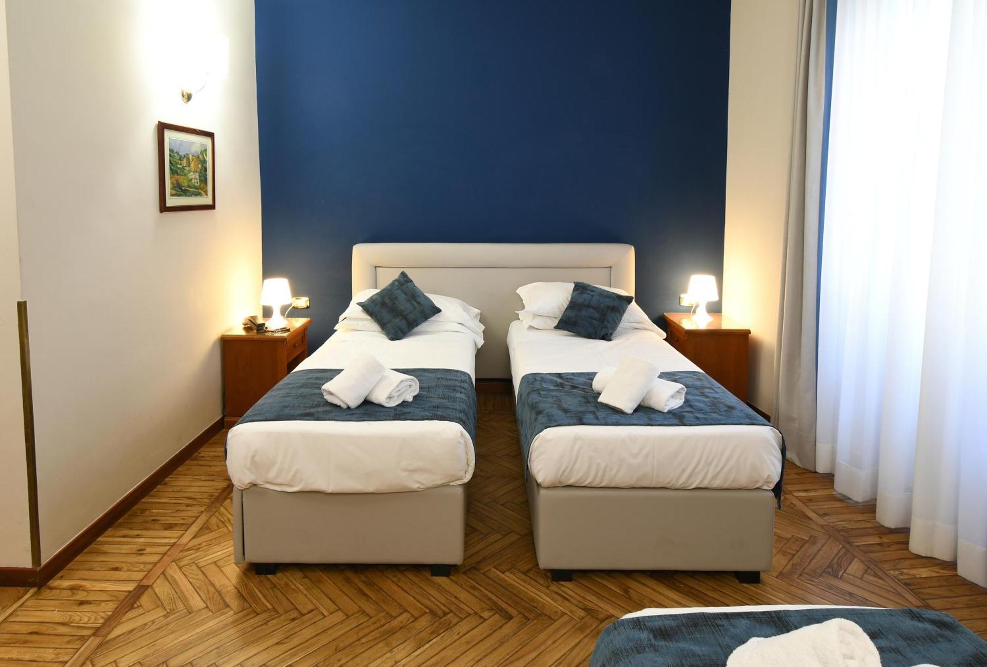 Hotel Cavour Rapallo Exterior photo