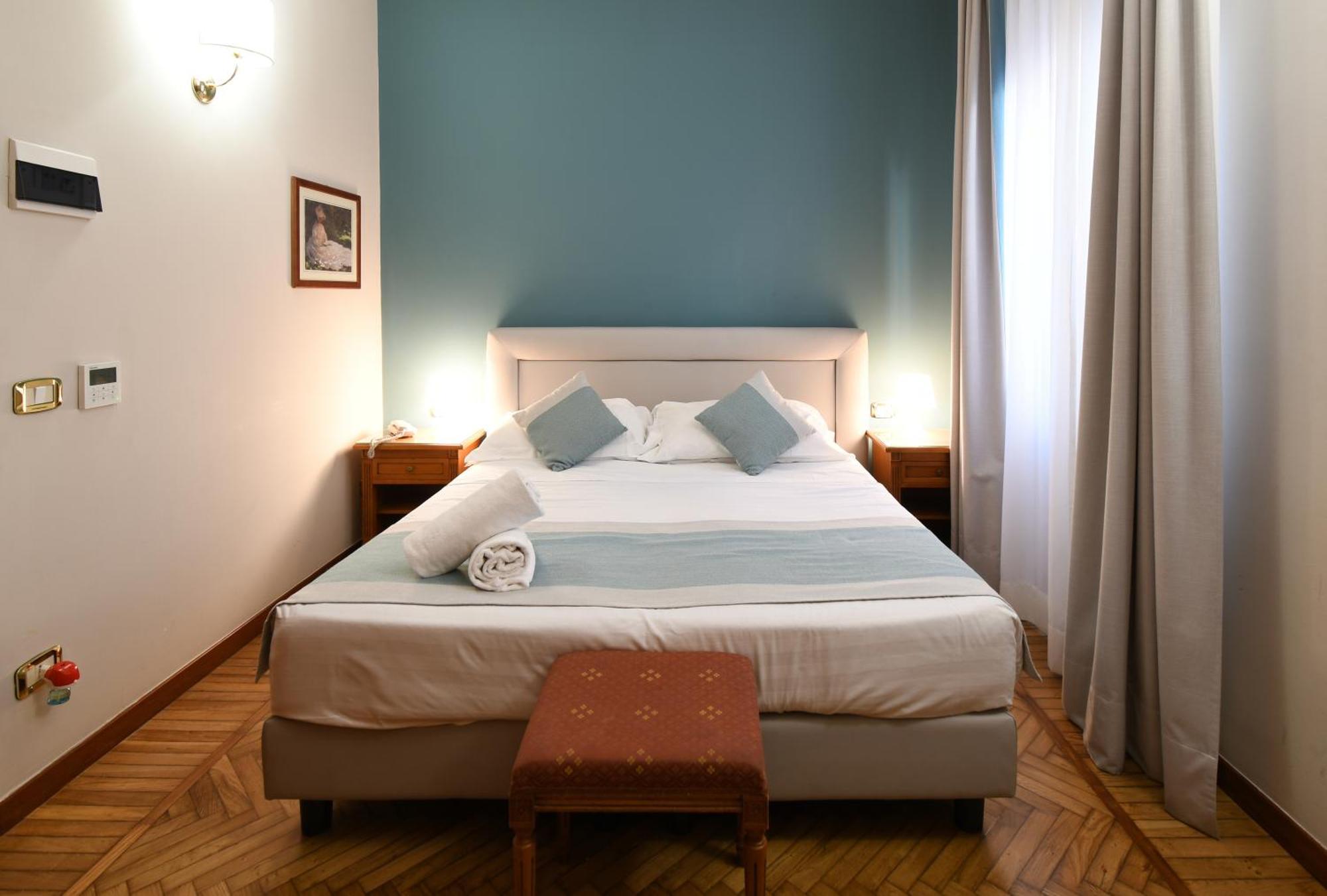 Hotel Cavour Rapallo Exterior photo