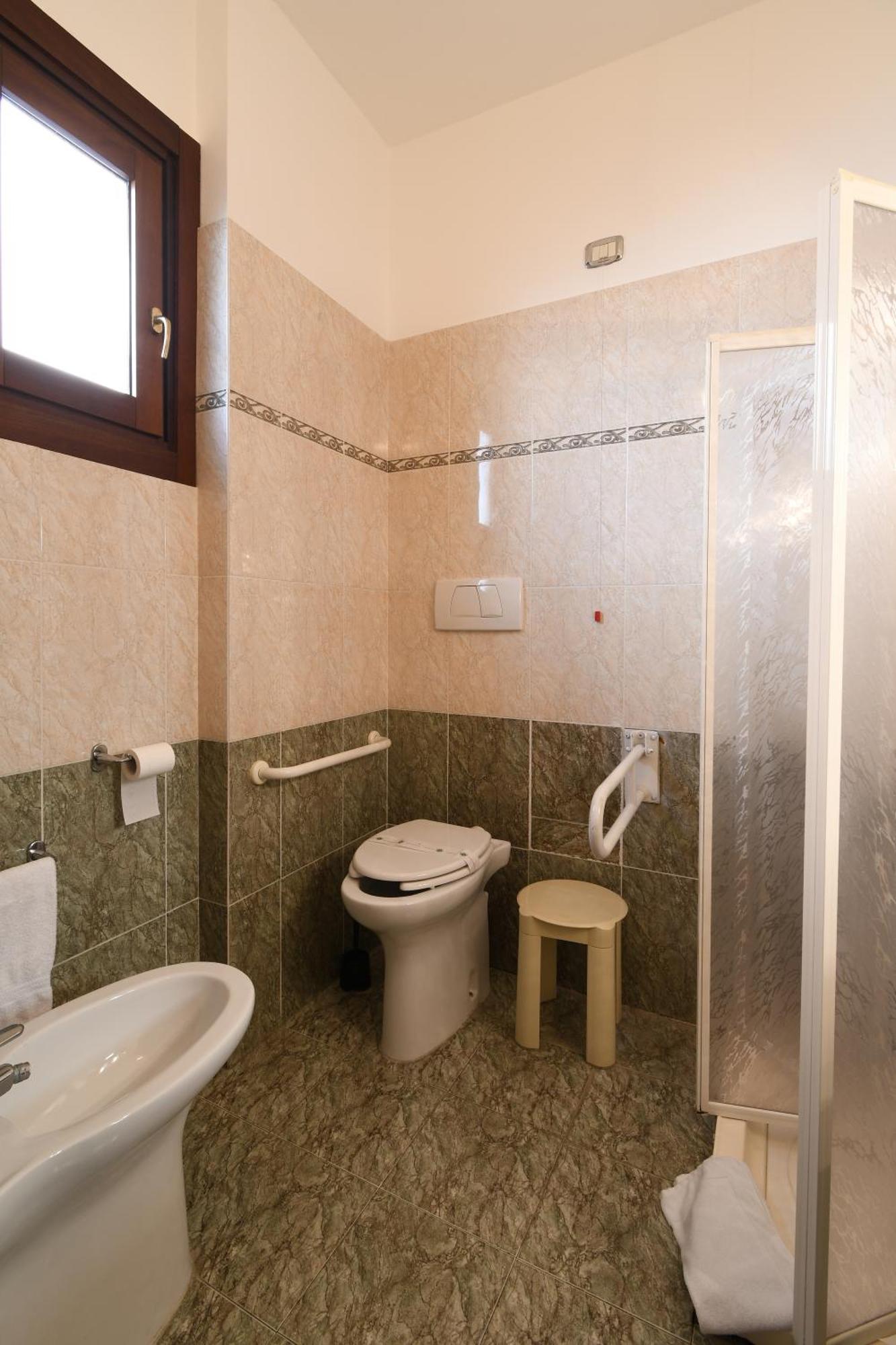 Hotel Cavour Rapallo Exterior photo
